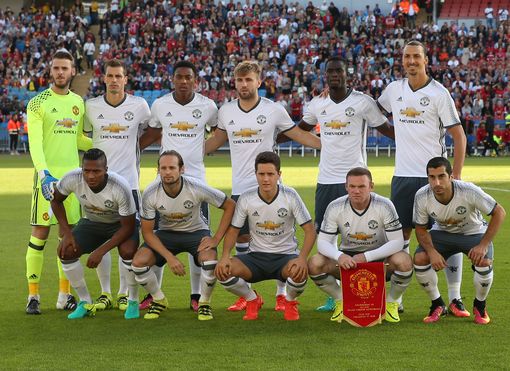 对年轻球员 对年轻球员